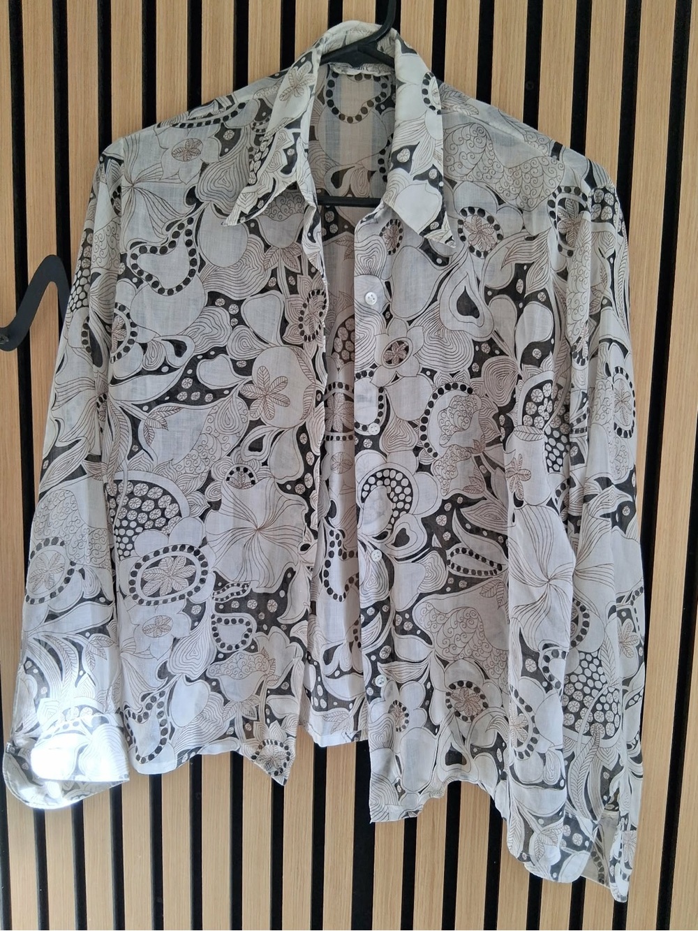 Women’s Black and Cream Floral Button-Down Blouse